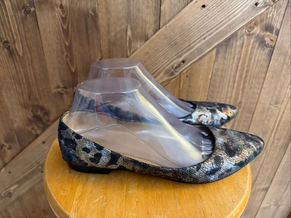 Trotters Signature Women’s Metallic Animal Print Pointed Toe Flats Size 8.5N Lea